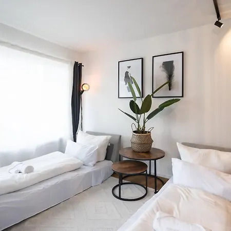 New - - - Universitaetsklinikum Aψβούργη