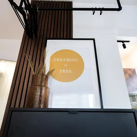 New - - - Universitaetsklinikum Aψβούργη